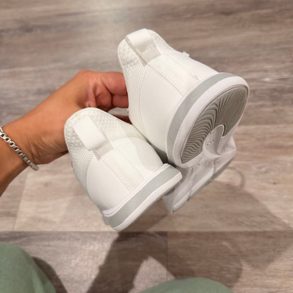 Hike Footwear White Athletic Shoes Size 6 - Picture 3 of 5